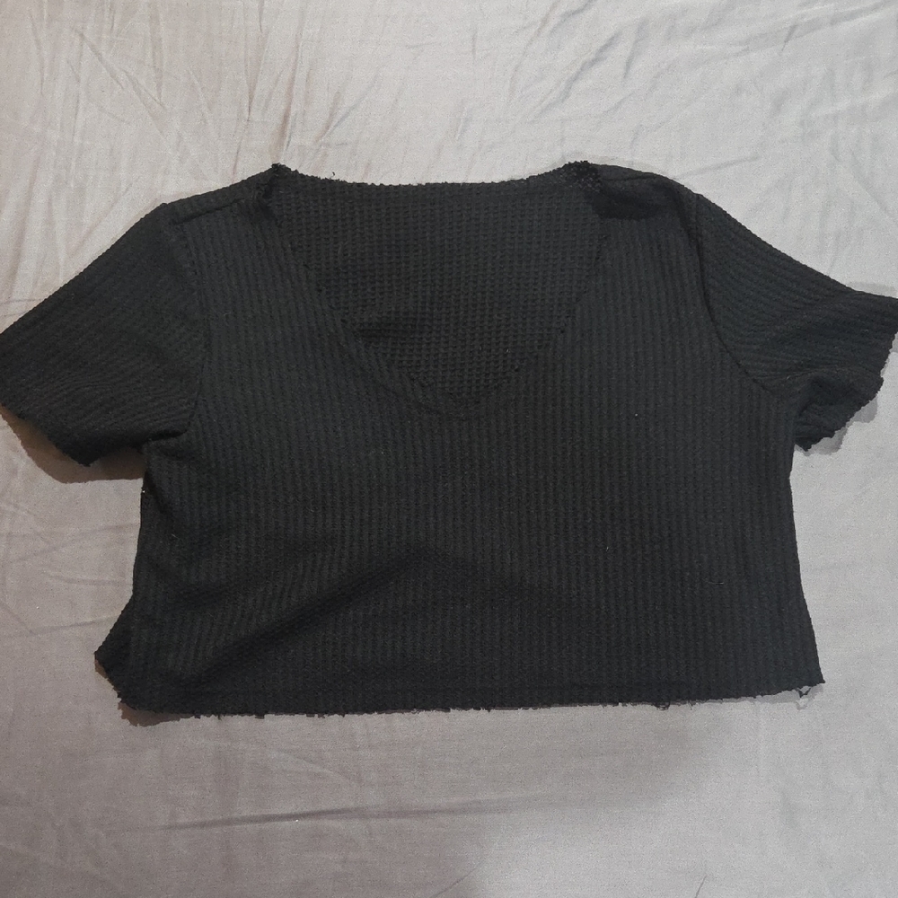 Black V-Neck Crop Top